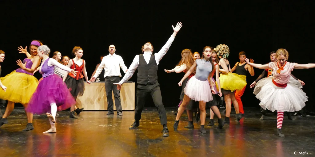 thgreat show spectacle mini compagnie forum danse ombriere 2024