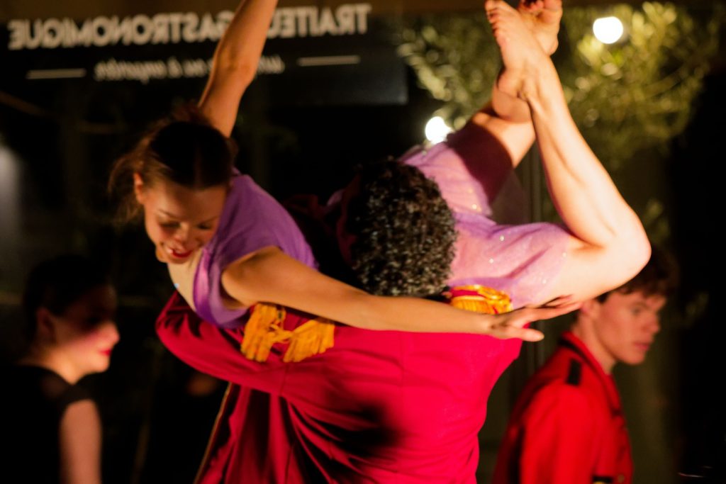 soirée cabaret au restaurant traiteur le loggia pour la st valentin 2025